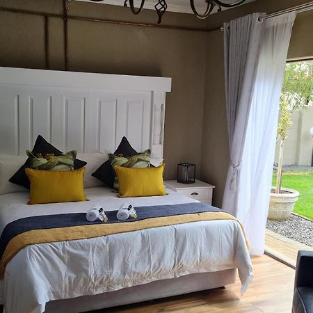 The Perfect Lodge Bethlehem Room photo